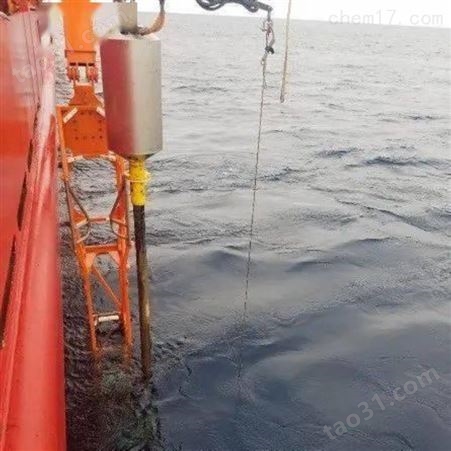 深海重力柱状采泥器
