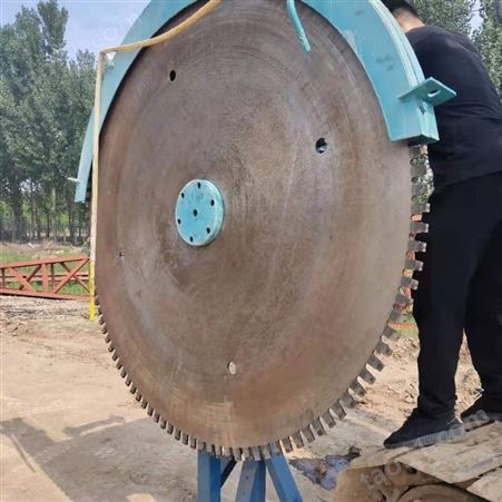 惠鑫林业锯木机 厂家价格可以定做 挖机改装圆盘锯