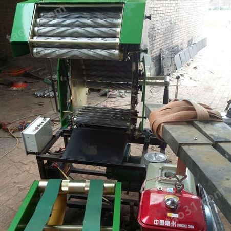 北京 全自动断膜粉碎玉米秸秆打捆包膜机 青贮打包机 一体机 生产厂家