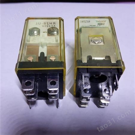 IDEC和泉继电器 薄型继电器 RJ2S-CL-D24 RJ25 24VDC 8A 8脚
