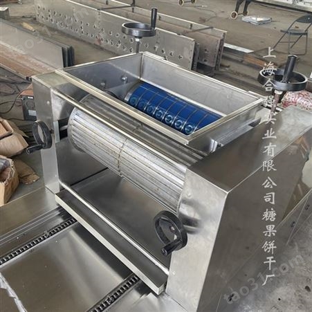 厂家供应多功能饼干生产设备 桃酥饼干生产线 桃酥饼干机 上海合强HQ-BG600型全自动桃酥机