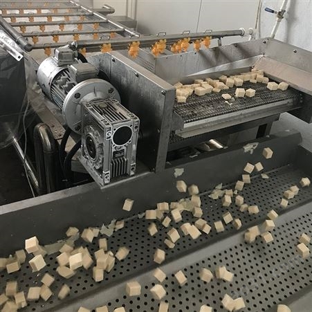 山东诸城菲凡生产鱼豆腐流水线设备  机型齐全配置高性能稳定
