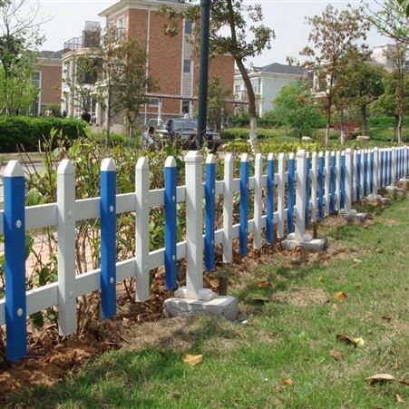 格拉瑞斯草坪护栏生产厂家 PVC花园栅栏 绿化带围栏一米多钱 支持定制 可开票