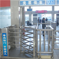 天津车站候车大厅单向进入道口旋转门
